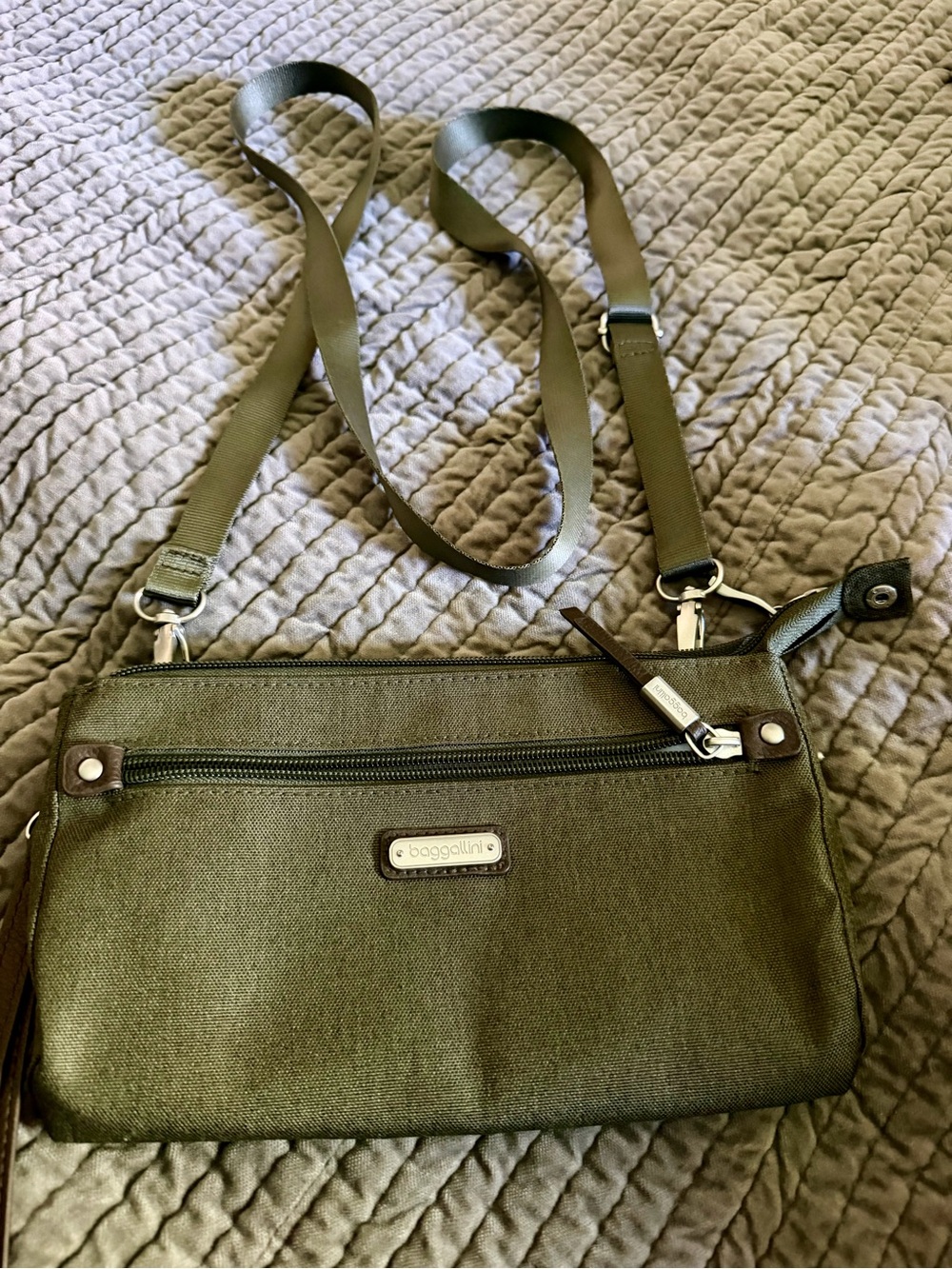 Baggallini crossbody/clutch